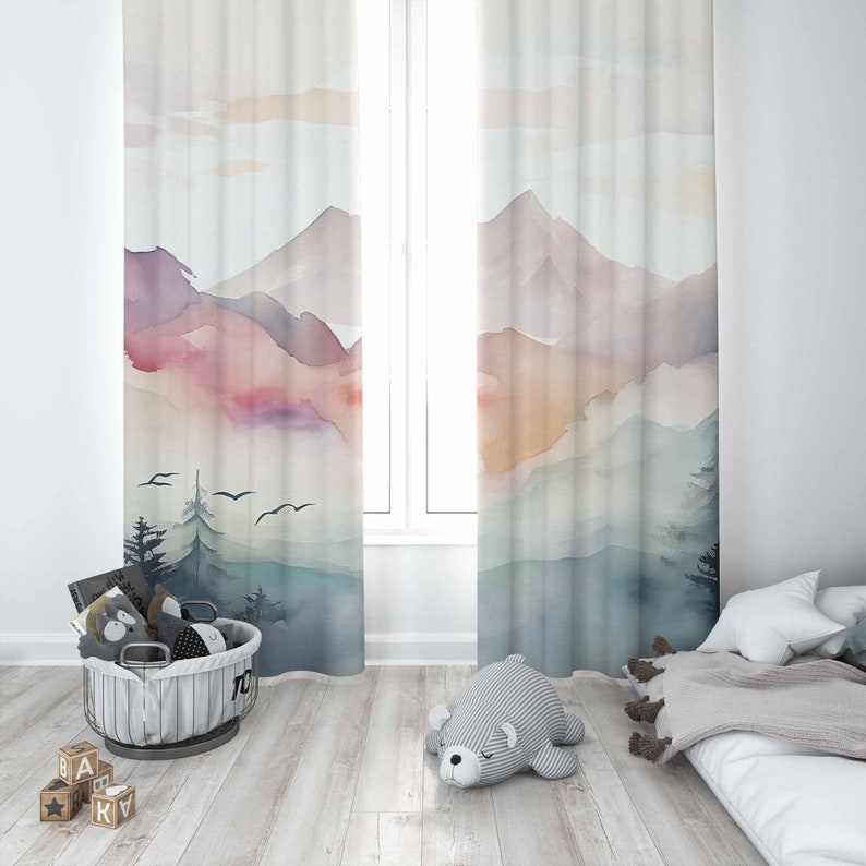 ستائر حضانة الغابات الجبلية ست - مراجعة Baby Nursery Curtains وسعره